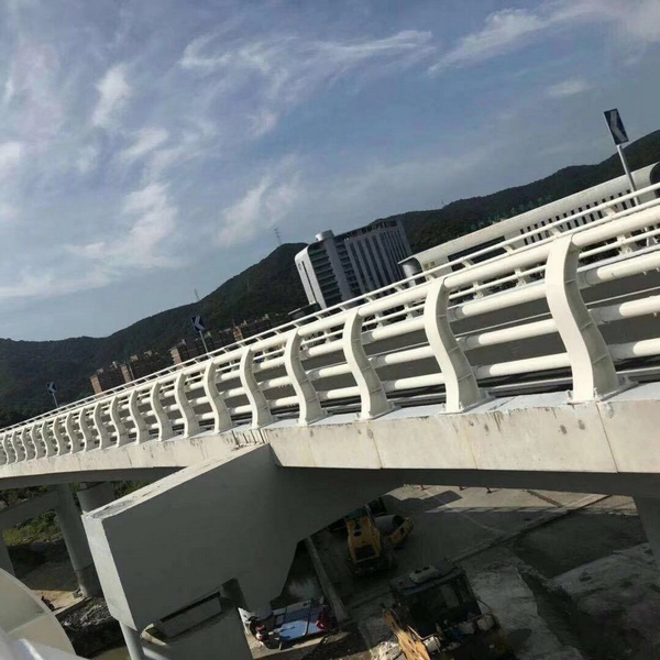 防撞護欄