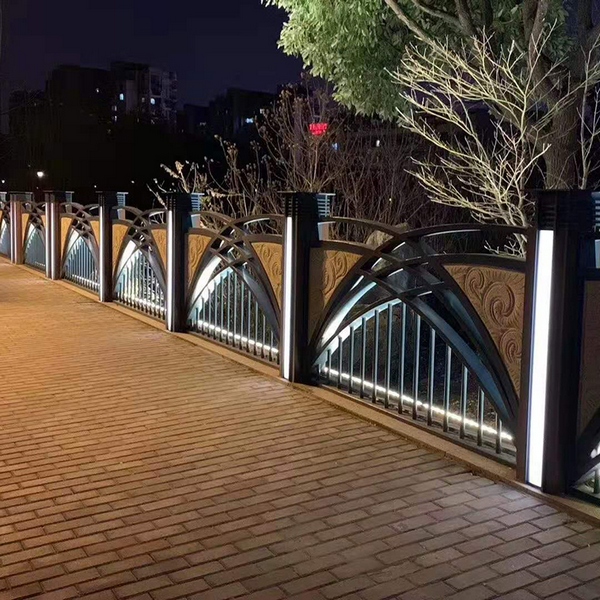 燈光護欄