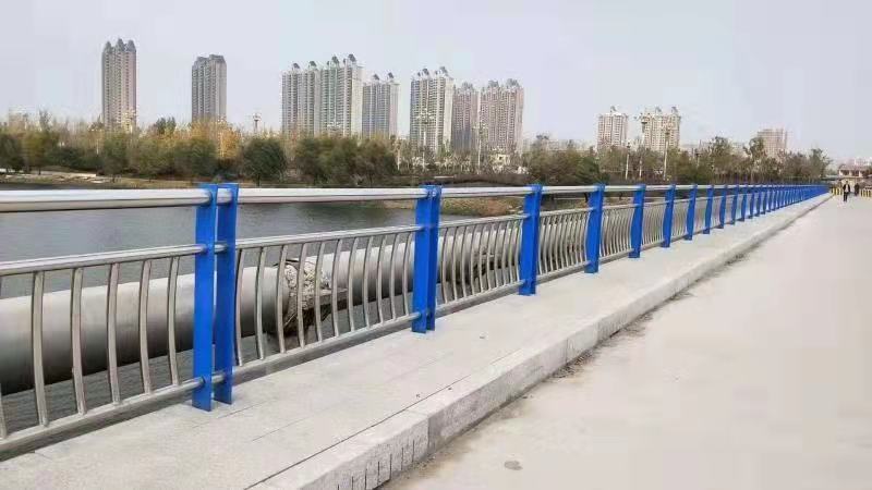防撞護欄
